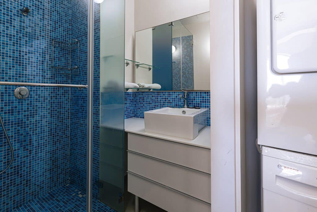 Two Bedrooms Apartment with Sea View 204