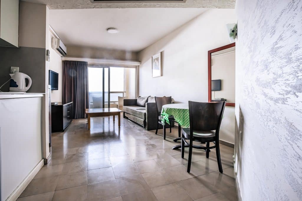 One Bedroom Apartment with Sea View 402