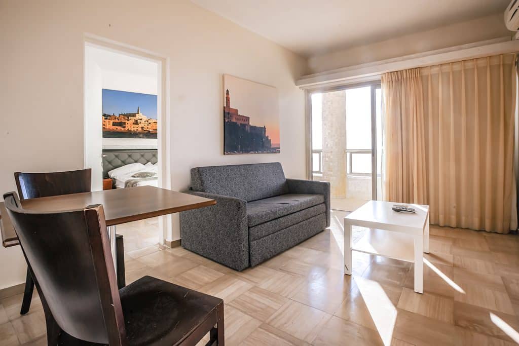 One Bedroom Apartment with Sea View 402