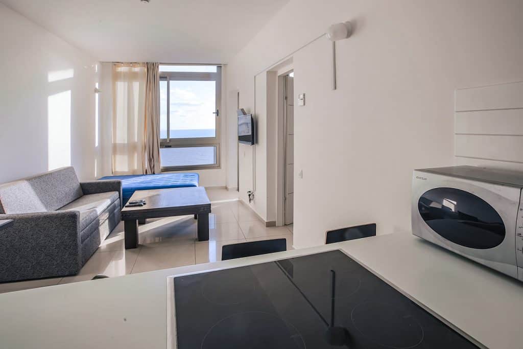 One Bedroom Sea View Apartment 505
