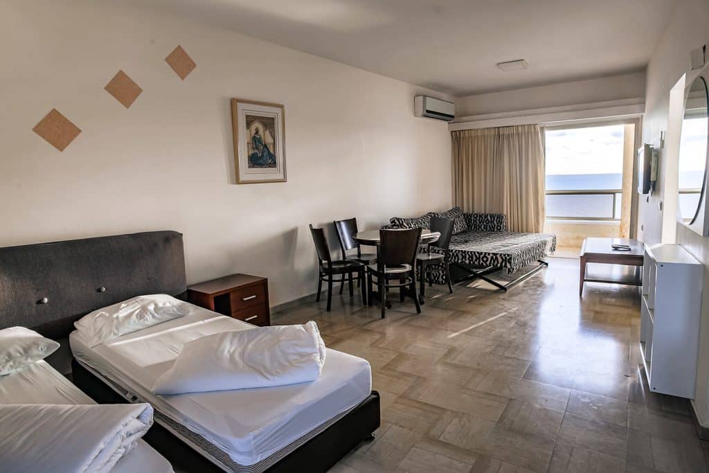 Spacious Bedroom Apartment with Sea View 507