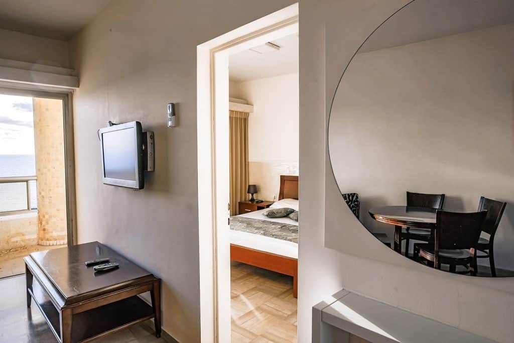 Spacious Bedroom Apartment with Sea View 507