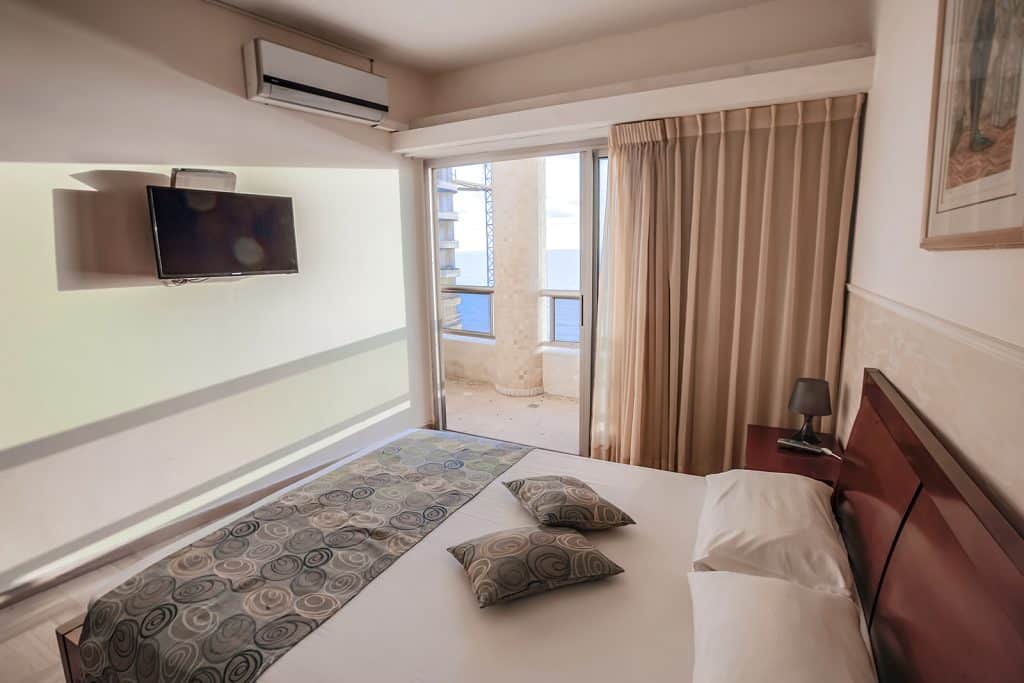 Spacious Bedroom Apartment with Sea View 507